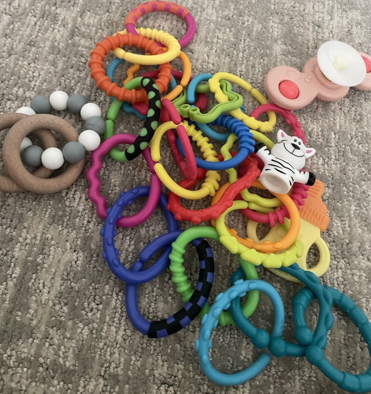 Multicolor Baby Teether Ring Lot, Unisex Motor Skills & Hand-Eye Coordination