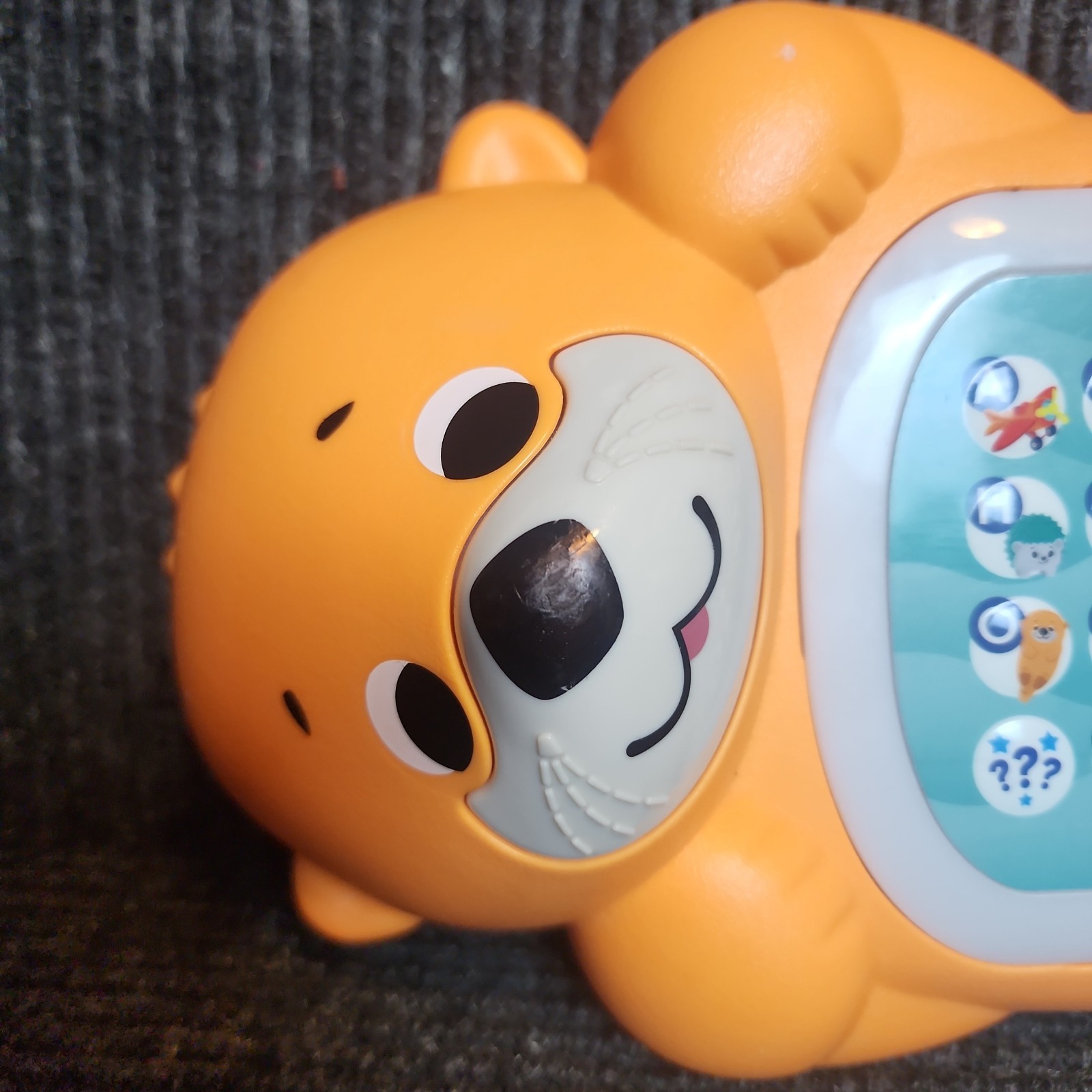 Fisher-Price Linkimals A to Z Otter Interactive Educational Toy with Music Works