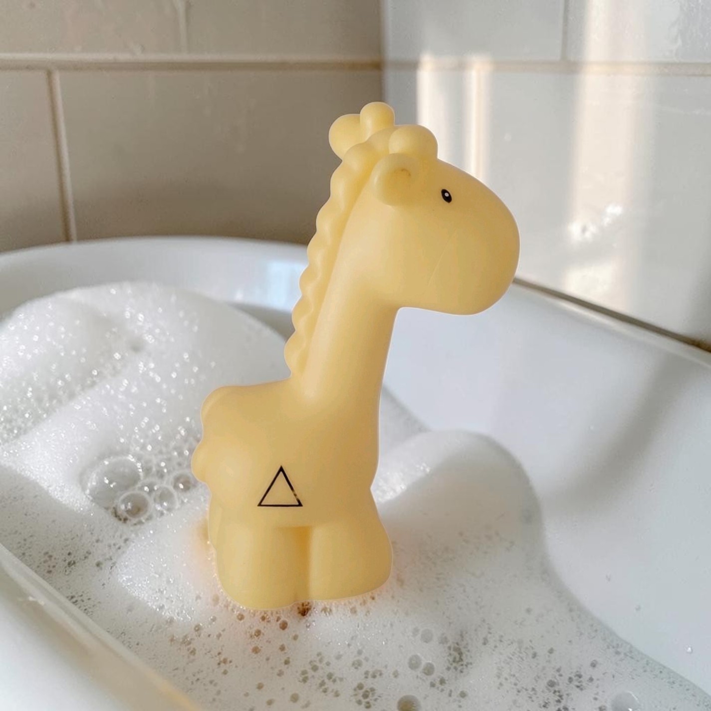 INFANTINO 4″ Yellow Rubber Baby GIRAFFE Teether & Bath Toy Durable Safe Rubber