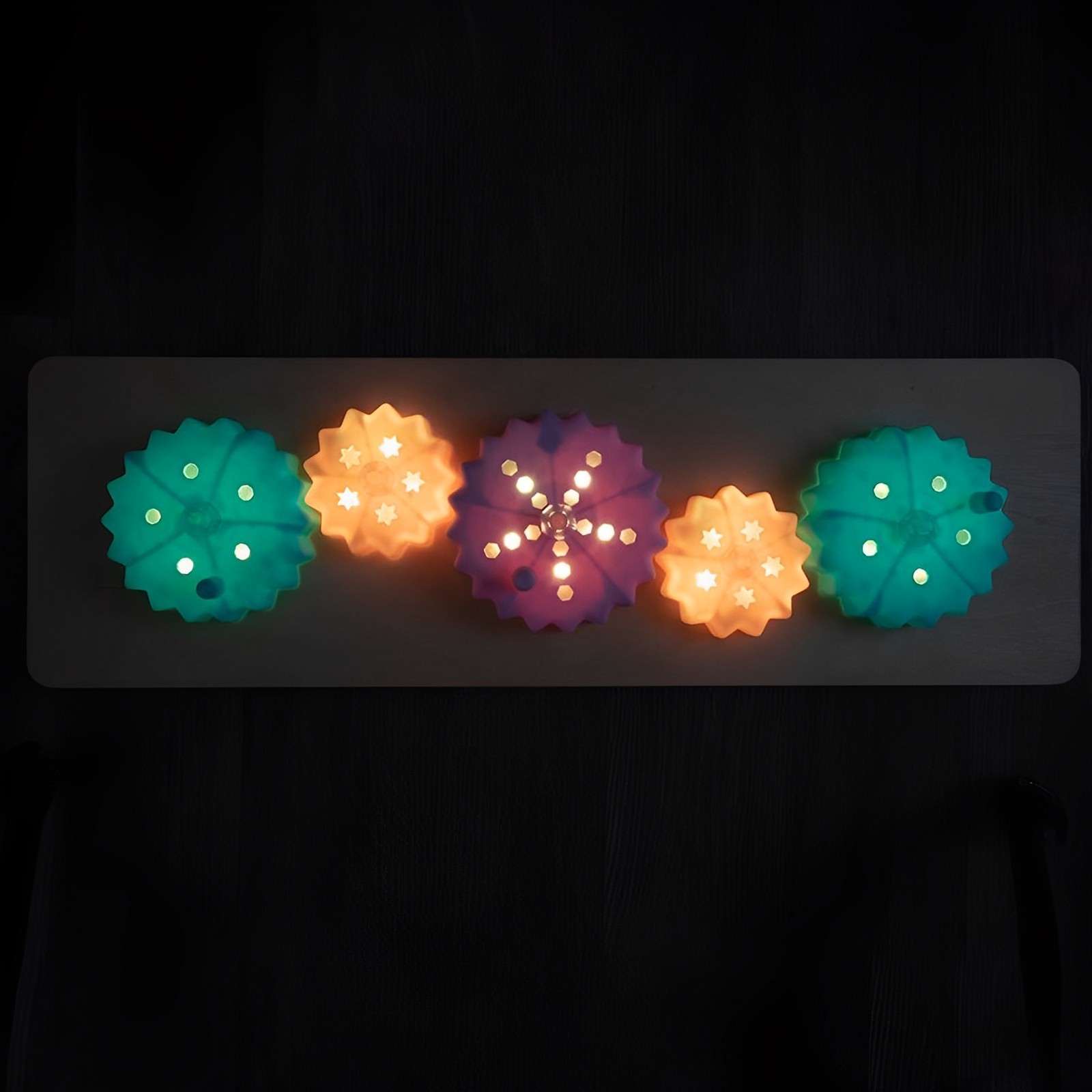 Light Up Twist & Turn Cog Board Toy Sensory Motor Skills Gift for Toddlers Kids