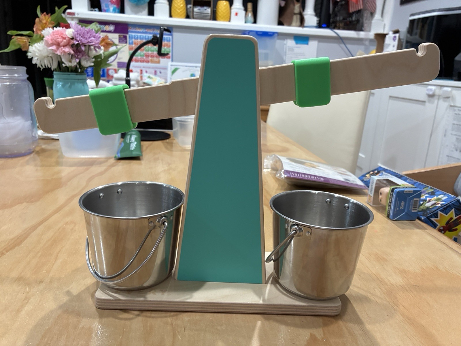Lovevery ‘Every Which Way’ Weigh Scale with 2 Buckets