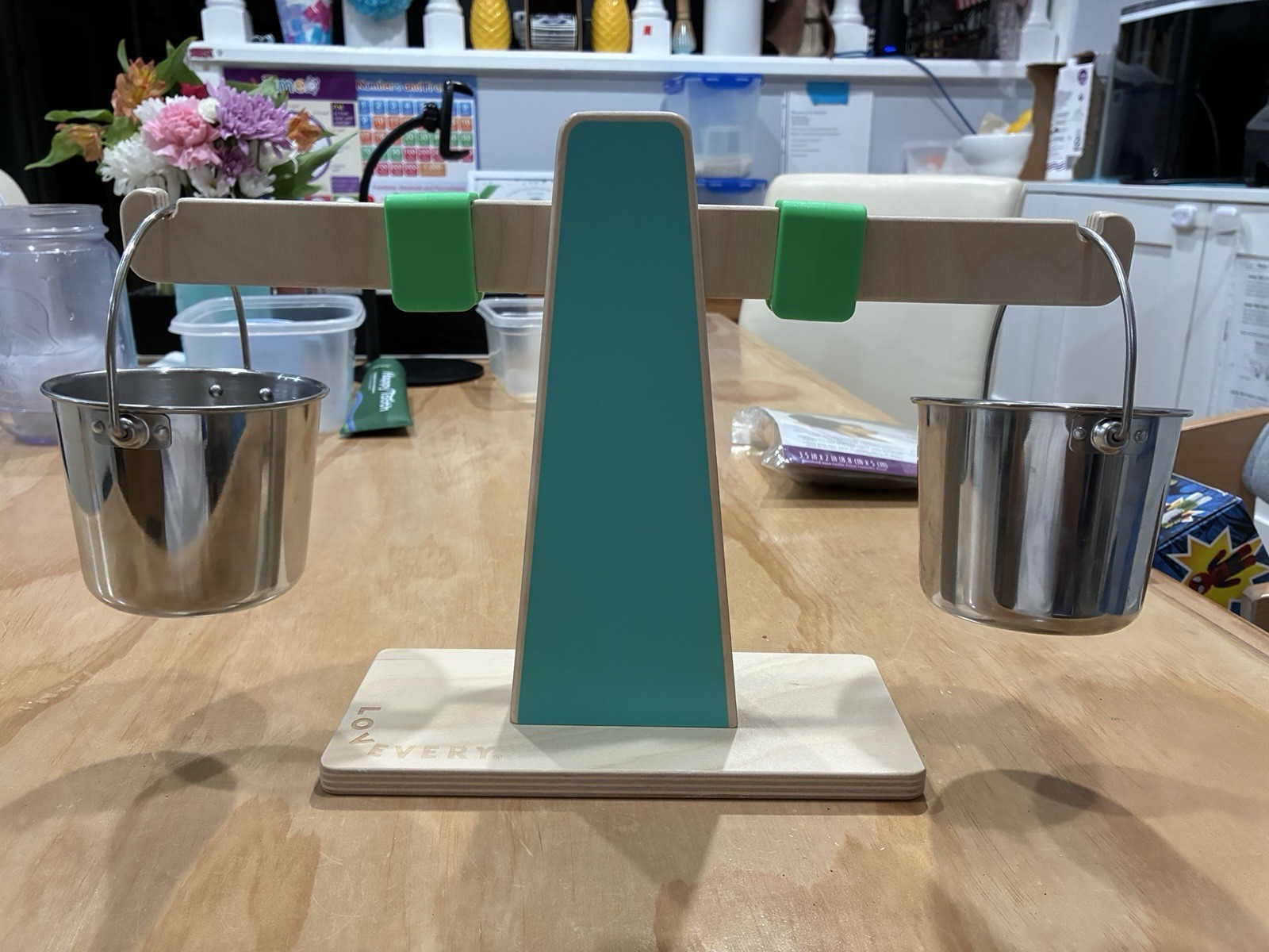 Lovevery ‘Every Which Way’ Weigh Scale with 2 Buckets
