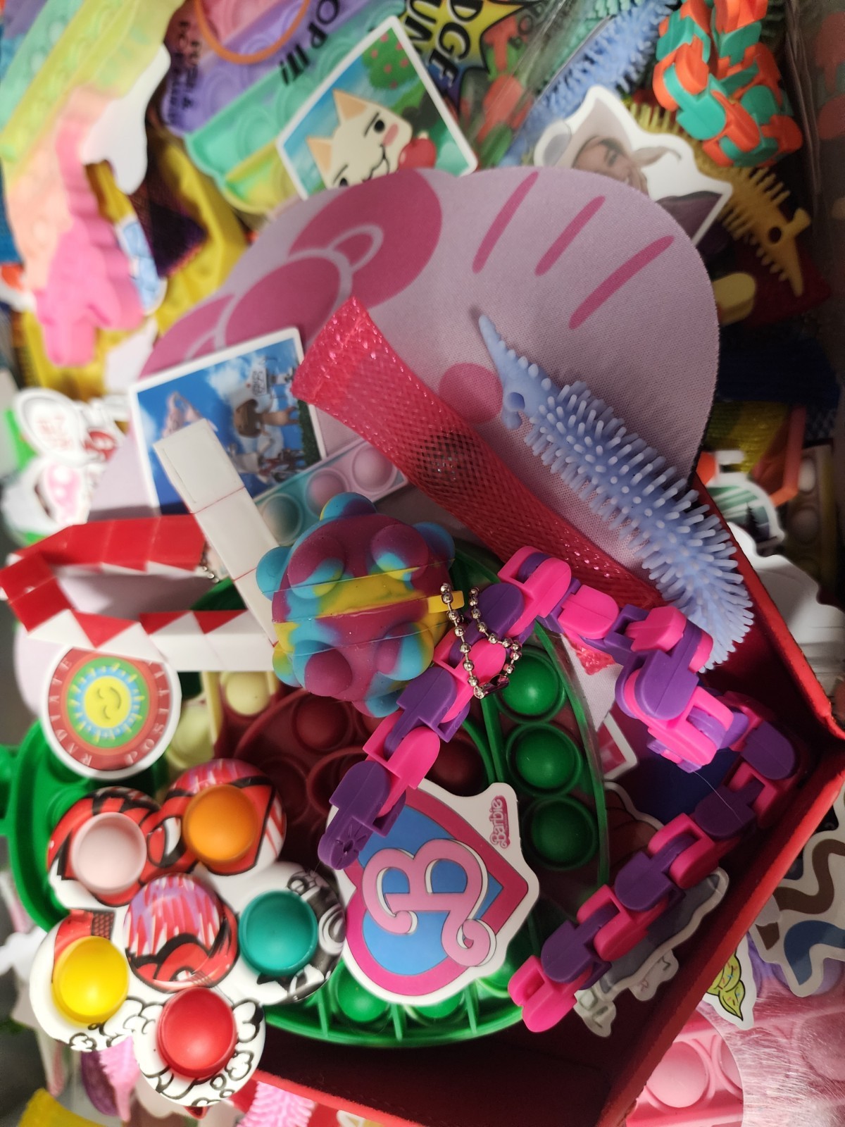 Toy and Fidget Bundle, Perfect Gift For Kids, Teens, Autistic, ADHD Men or Women