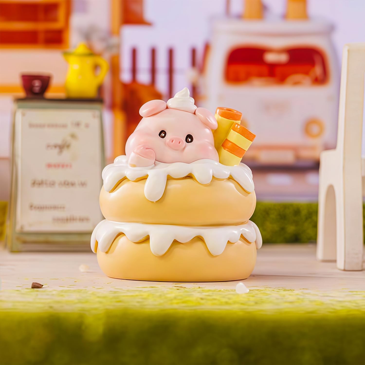 Pig Dessert House Series Blind Box Figures, Random Design Action Figures Coll…