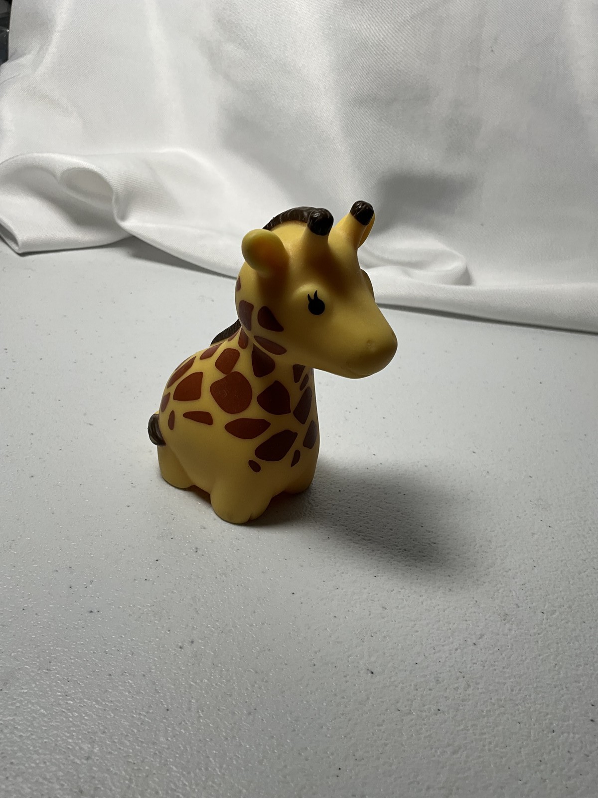 Munchkin Giraffe Soft Squeeze Bath Toy Baby Infant Developmental Teether