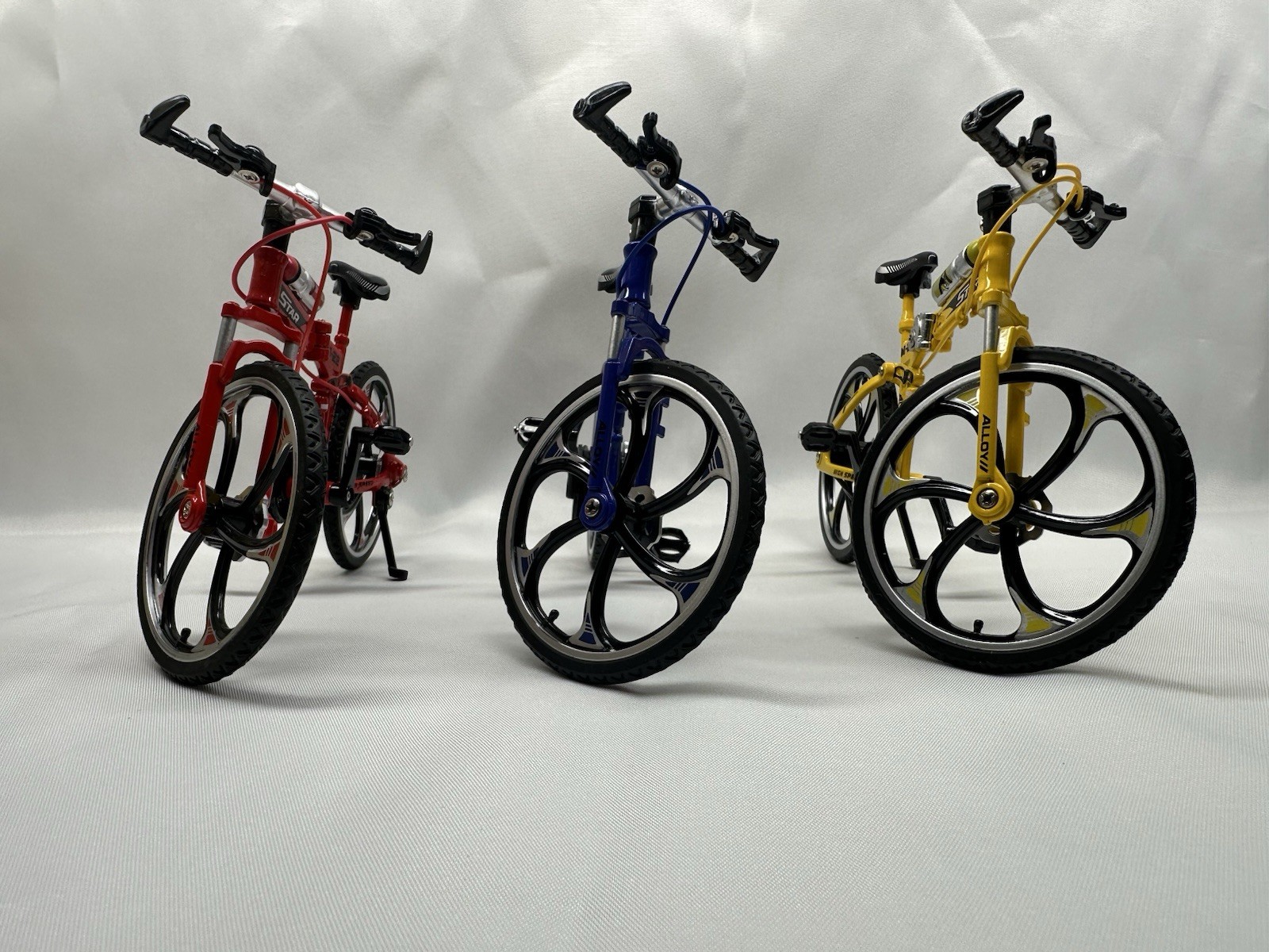 Mini Folding Bike Toy 4 Kids-Coloful Collectible Model