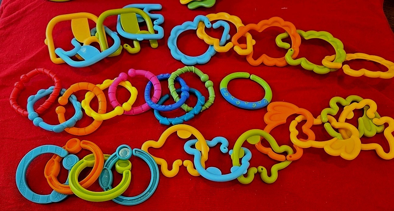 30+ BABY RINGS LINKS Connecting Teether Toys Chain Plus Add On Rattles ELMO NEMO