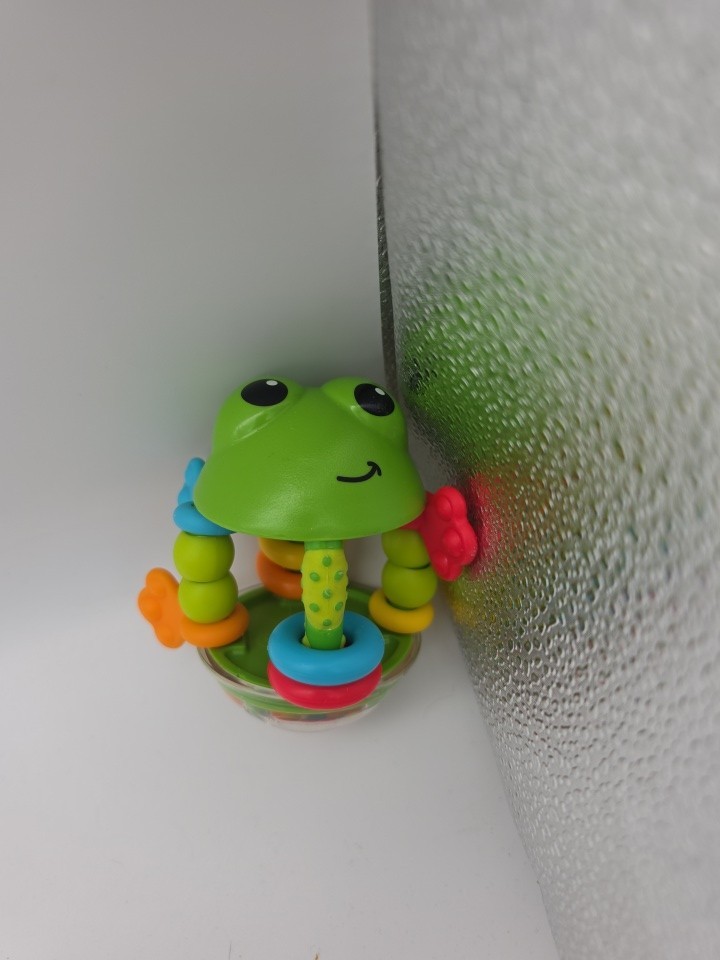 Infantino Frog-Shaped Multicolor Baby Rattle Toy Developmental 0-6 Months
