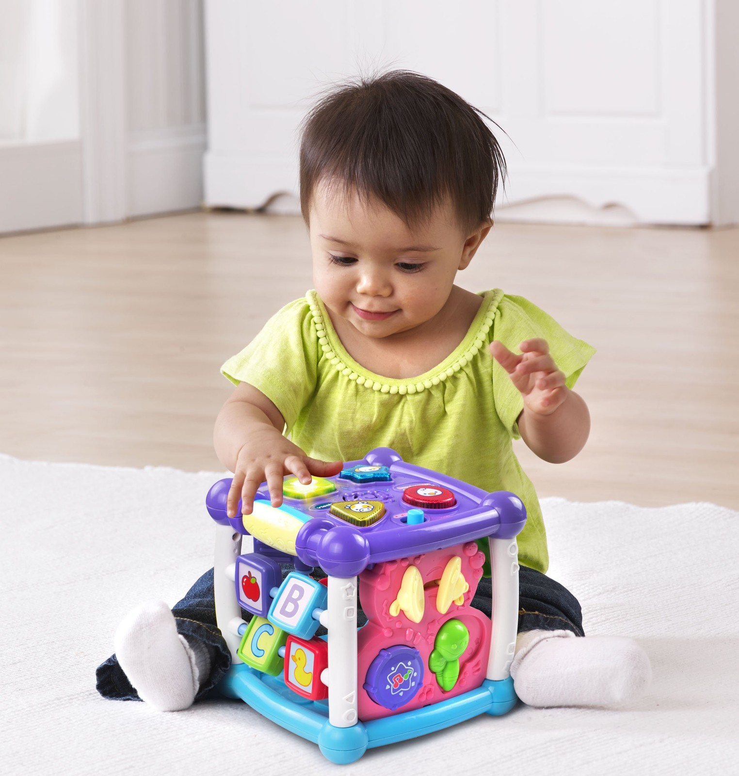 VTech Busy Learners Activity Cube, Purple Standard Packaging,