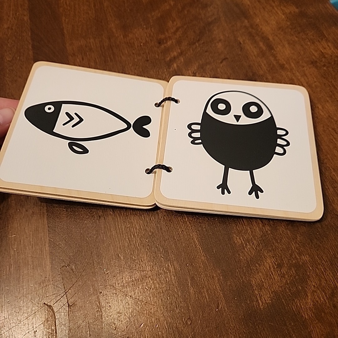 Lovevery Wooden High Contrast Animal Board Book From Looker Kit Black & White