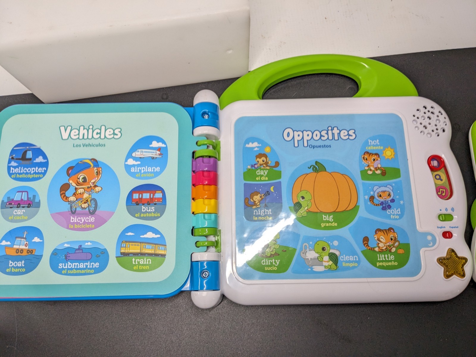 LeapFrog Learning Toy Bundle Scout Remote + 100 Words Book