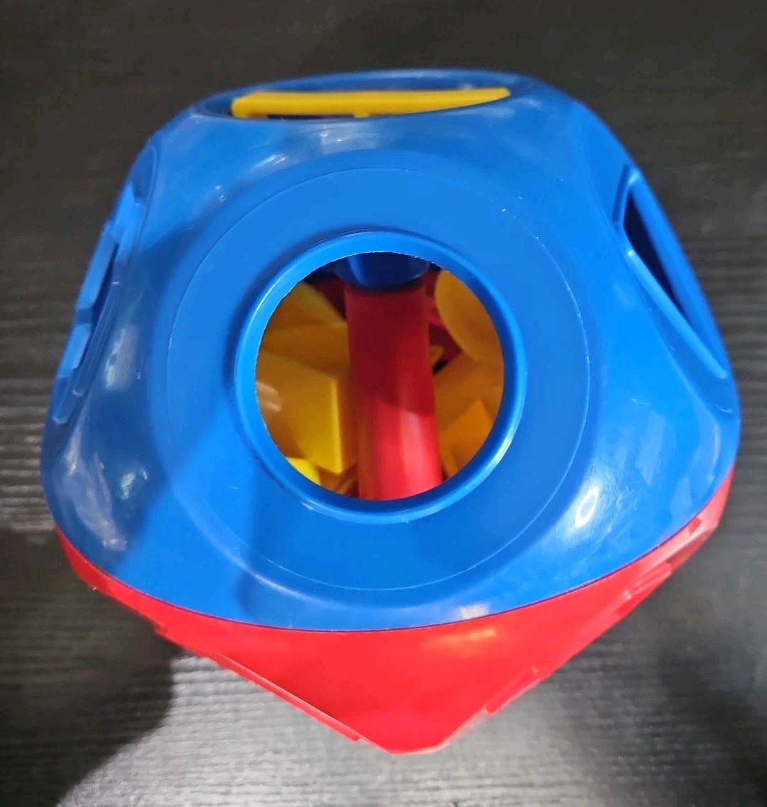 VTG Tupperware Shape-O-Ball Toy Shape Sorter with 8/10 Shapes Tuppertoys