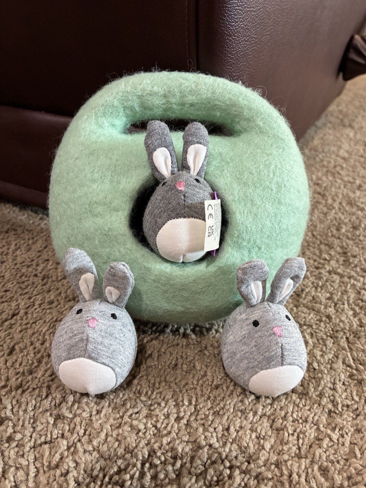 Lovevery Bunnies In A Felt Burrow Babbler Kit 13-15 Months Montessori 3 RABBITS