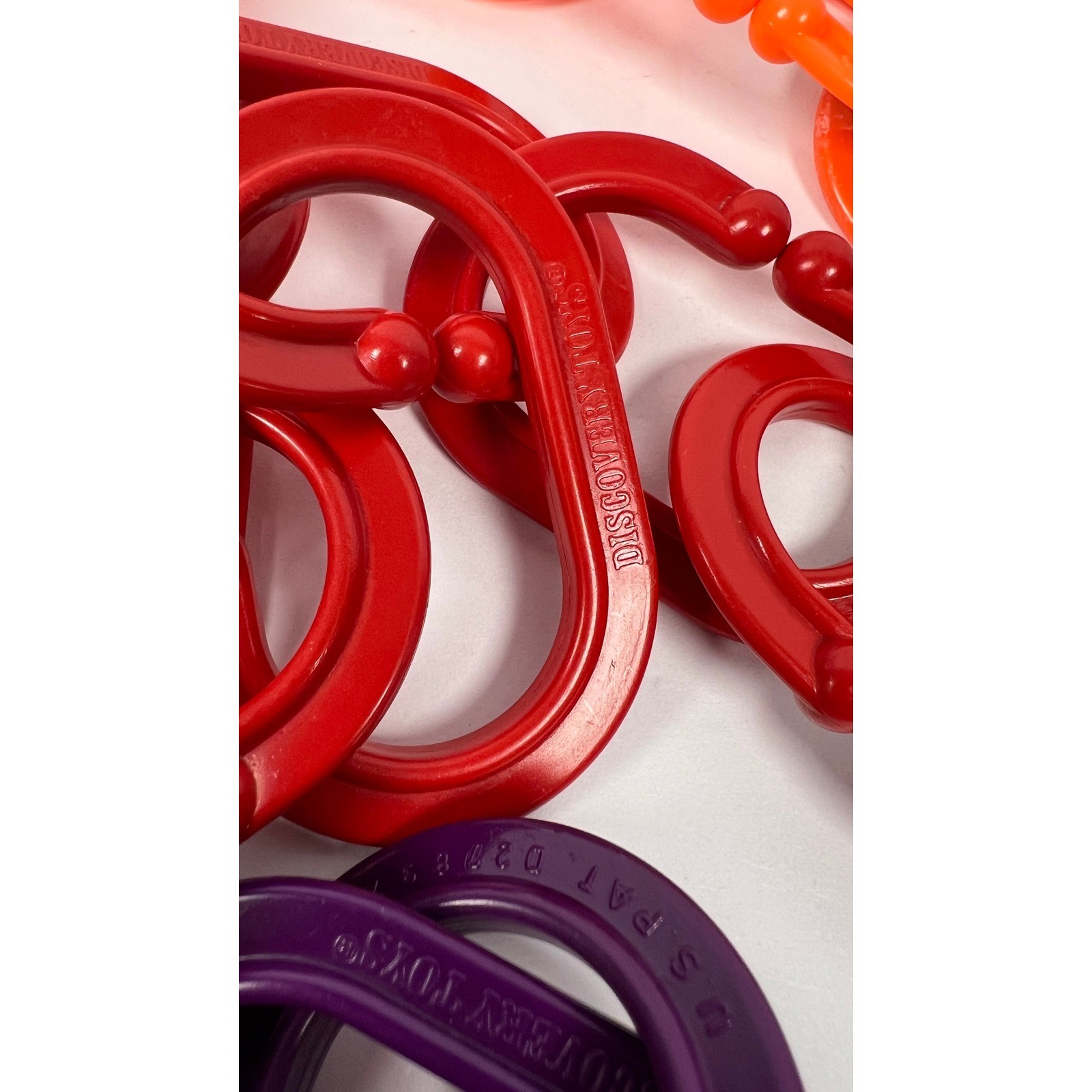 Vintage Discovery Toys 54 Boomerings Flexible Plastic Links Baby Toddler