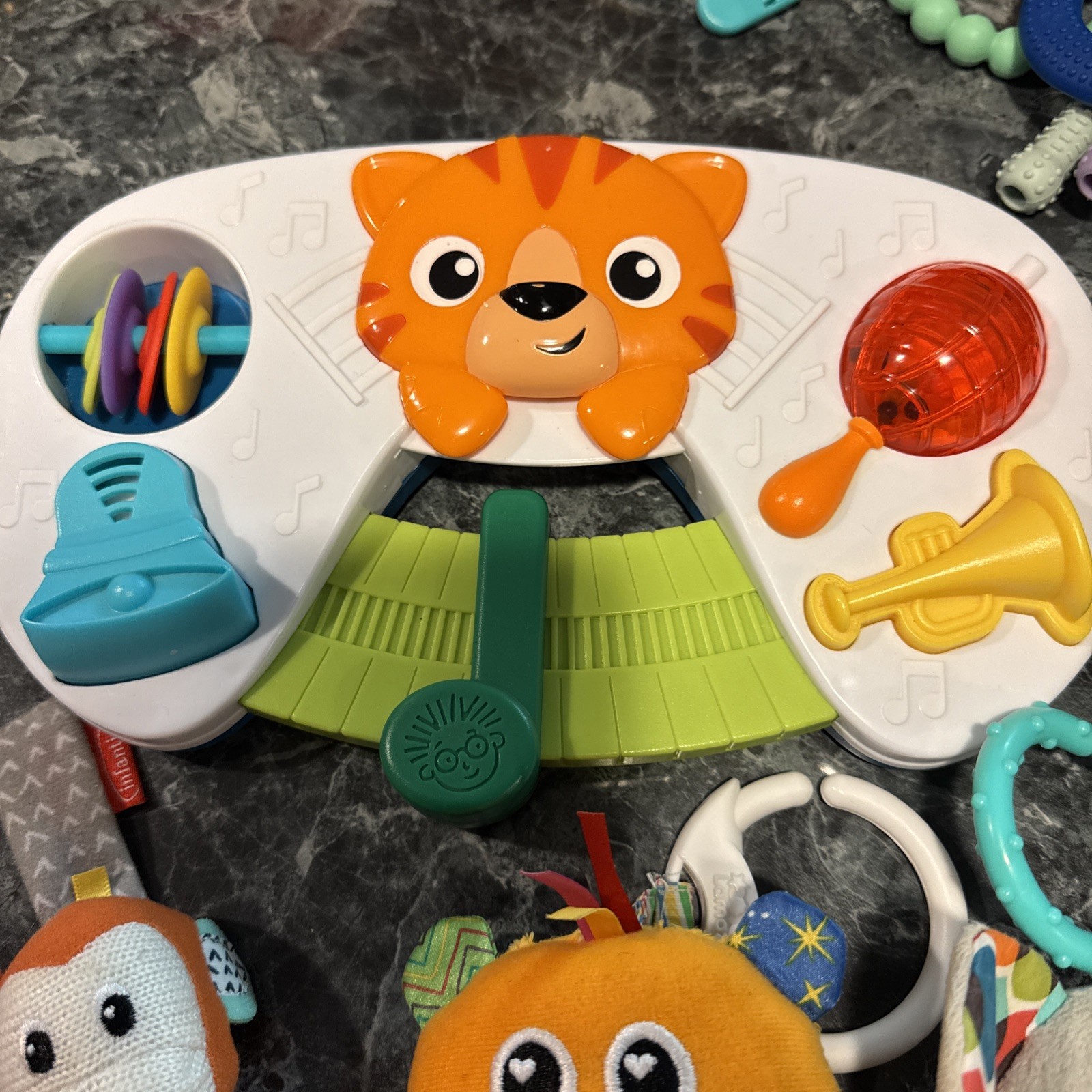 Infant/Toddler/Baby Random Lot Of Baby Toys