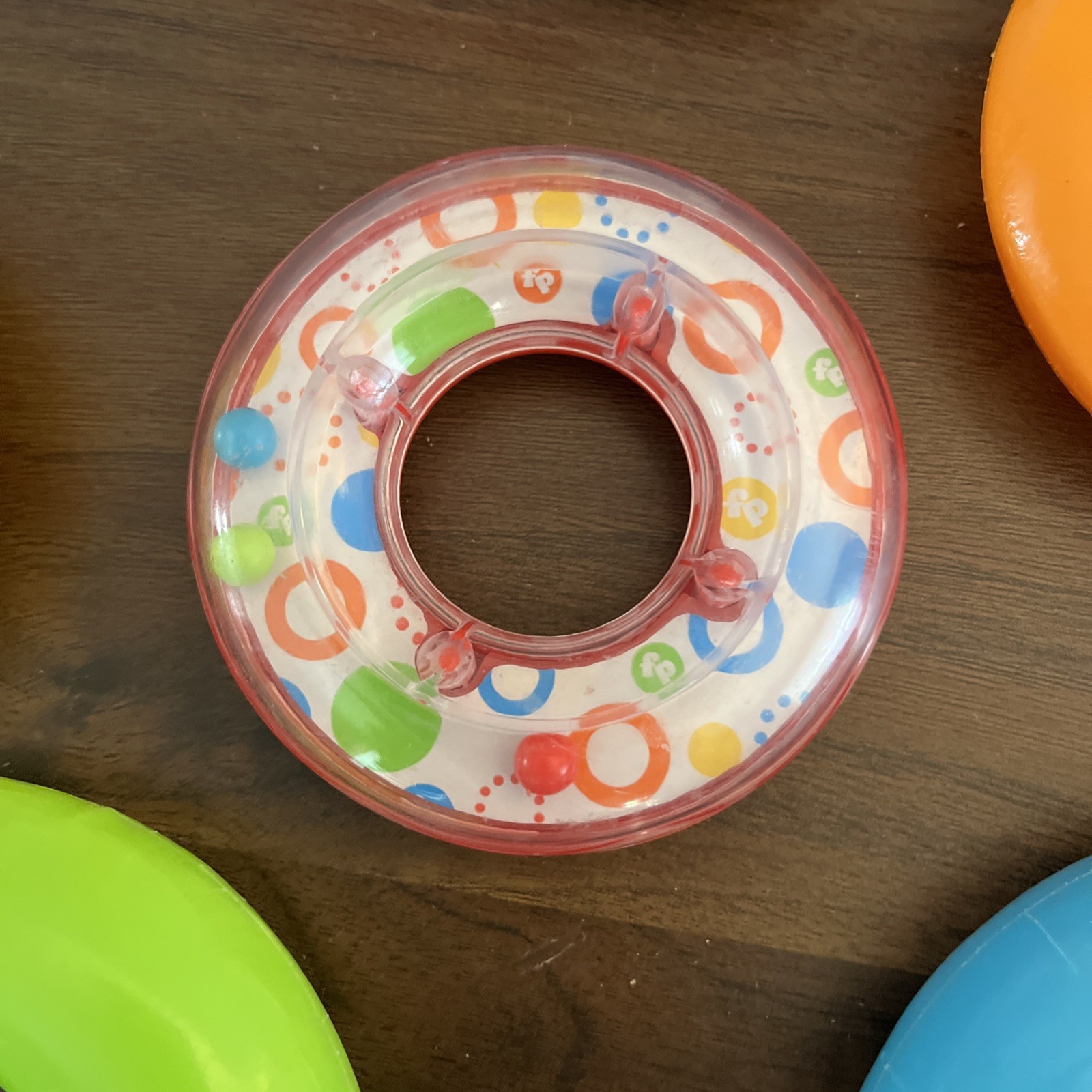 FISHER PRICE TOY ROCK A STACK PLASTIC 5 RING STACKING WITH RATTLE 8″