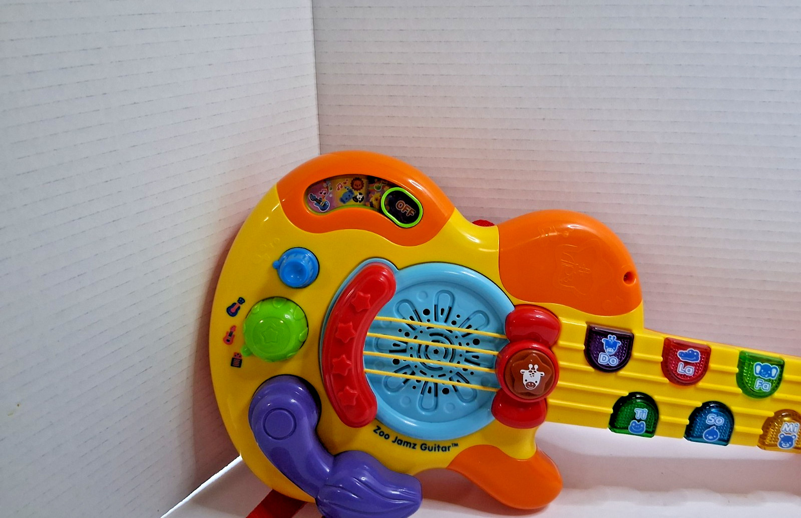 VTech Zoo Jamz Giraffe Guitar Musical Toy for Toddlers