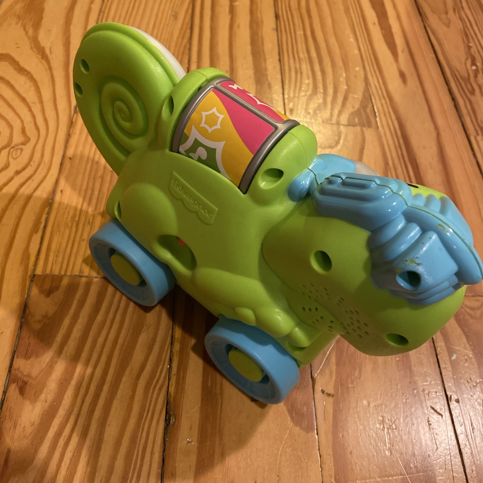 Fisher-Price Link Squad Crawl n Colors Chameleon Learning Toy with Music & Light