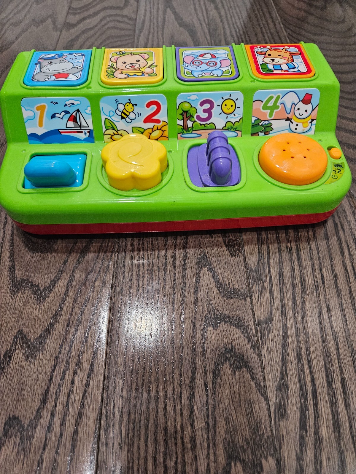 Pop-Up Animals Toy developmental for 9-18 months. Cause and effect learning