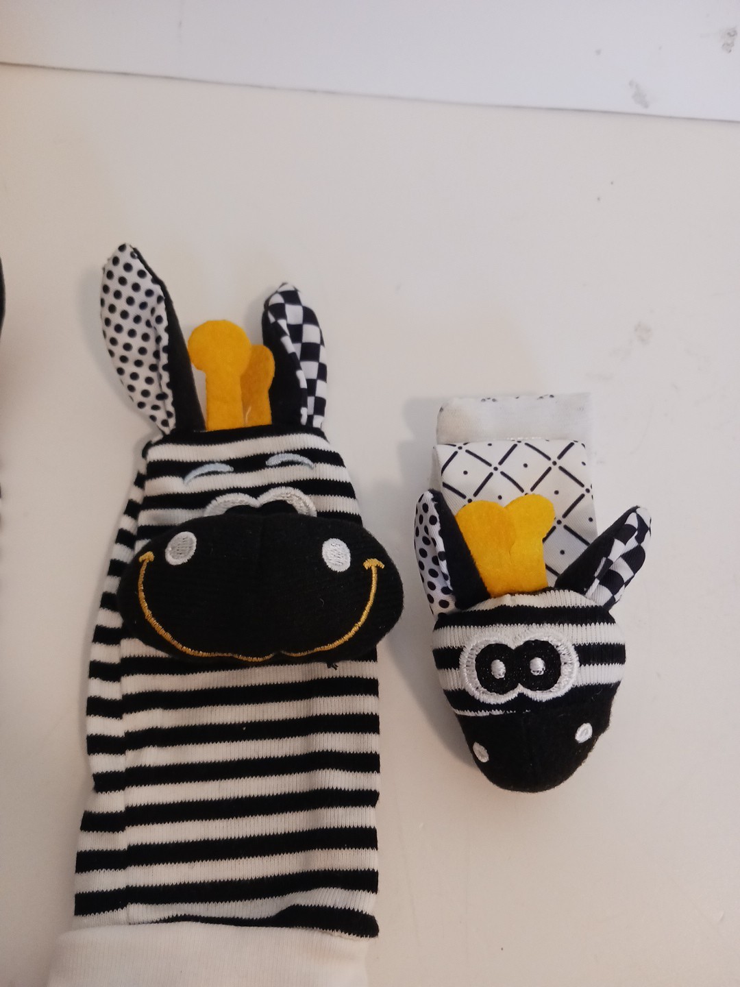 Playgro Jungle Wrist Rattle and Foot Finder Baby Shower 4 Pairs Colorful Playful