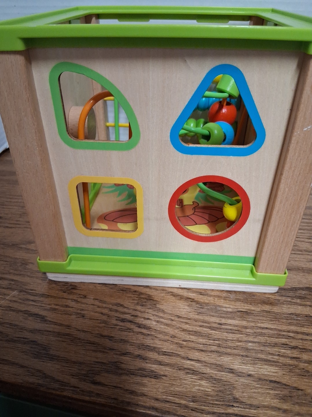 TOYVENTIVE WOODEN Sensory Cube WITHOUT BLOCKS, MUSHROOM Pattern