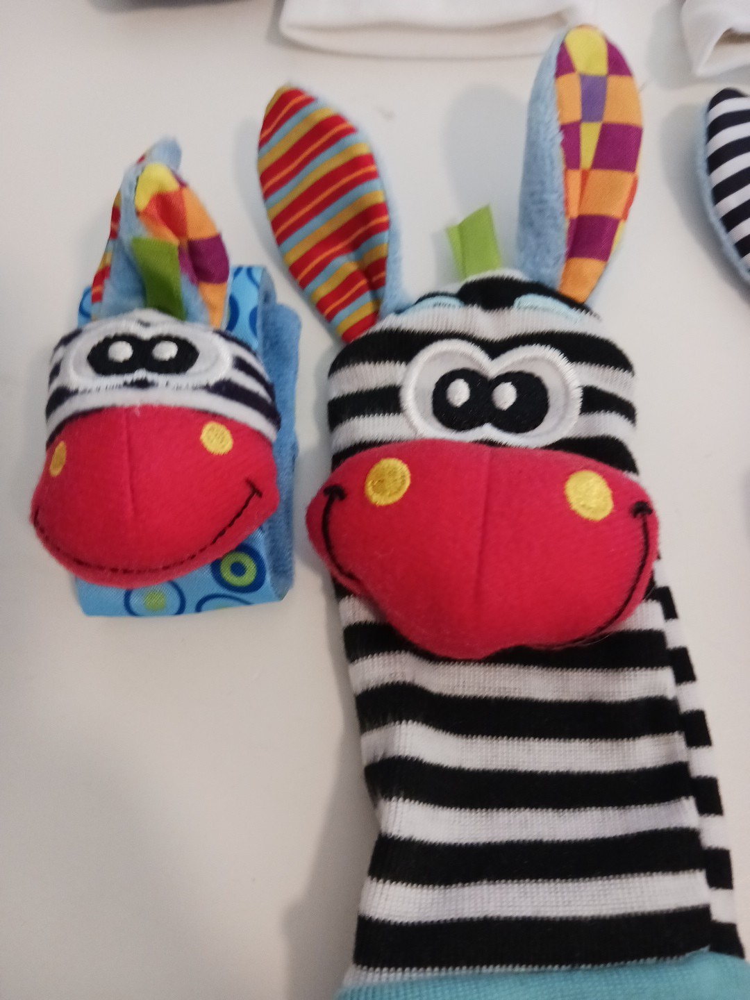 Playgro Jungle Wrist Rattle and Foot Finder Baby Shower 4 Pairs Colorful Playful