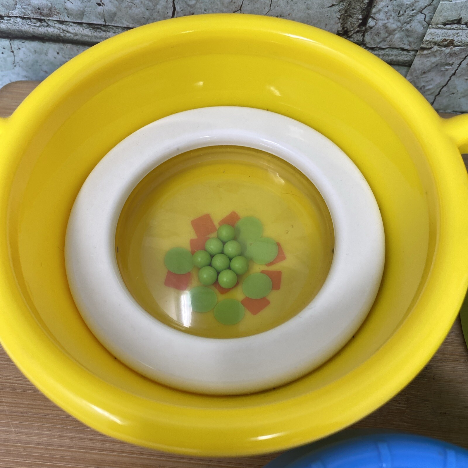Fisher Price Brilliant Basics Stack and Nest Pots and Pans Yellow Green Blue