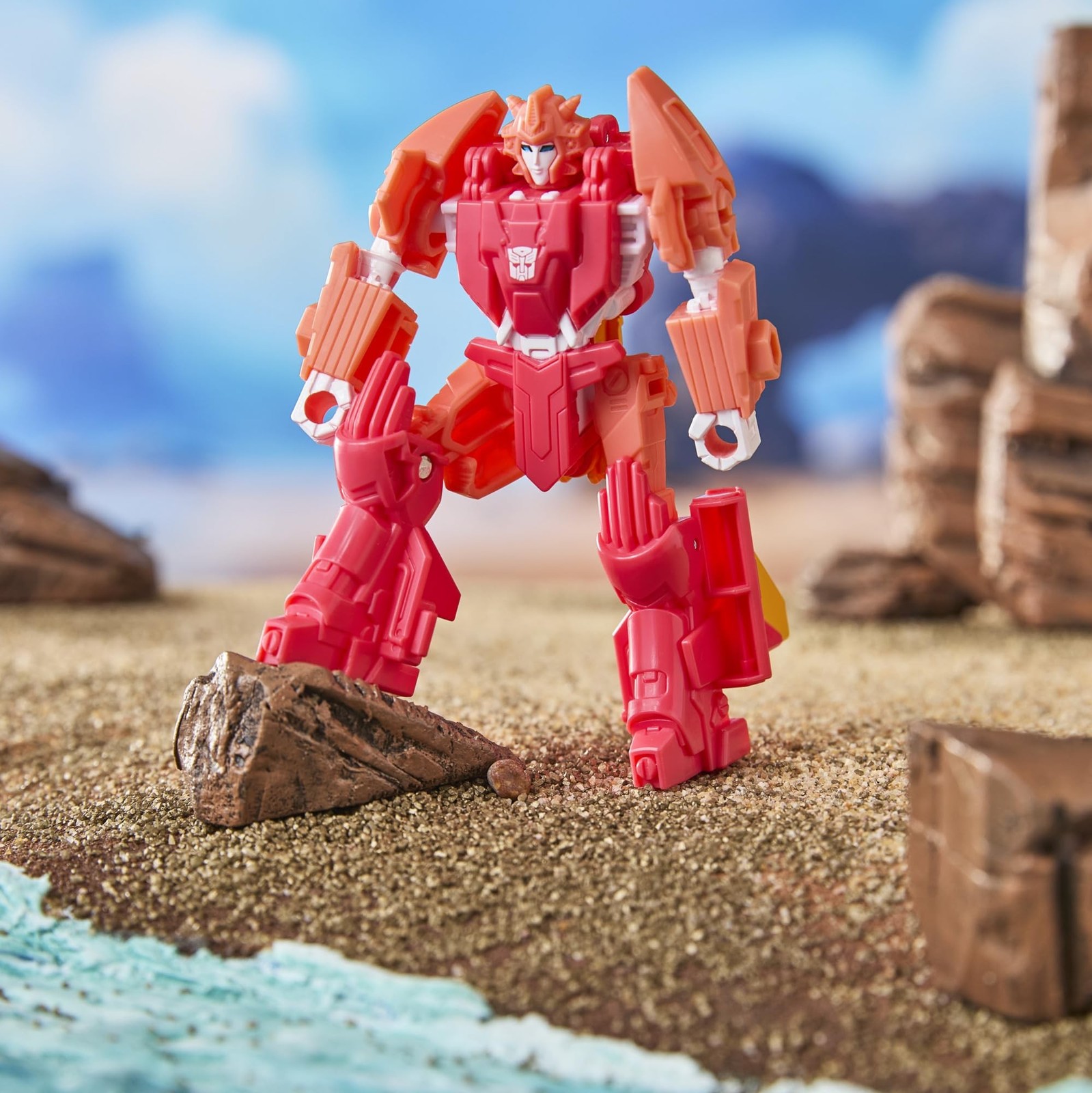 Transformers CYBERWORLD Elita-1 Cyber Changers 4-Inch Action Figure, Quick Ch…