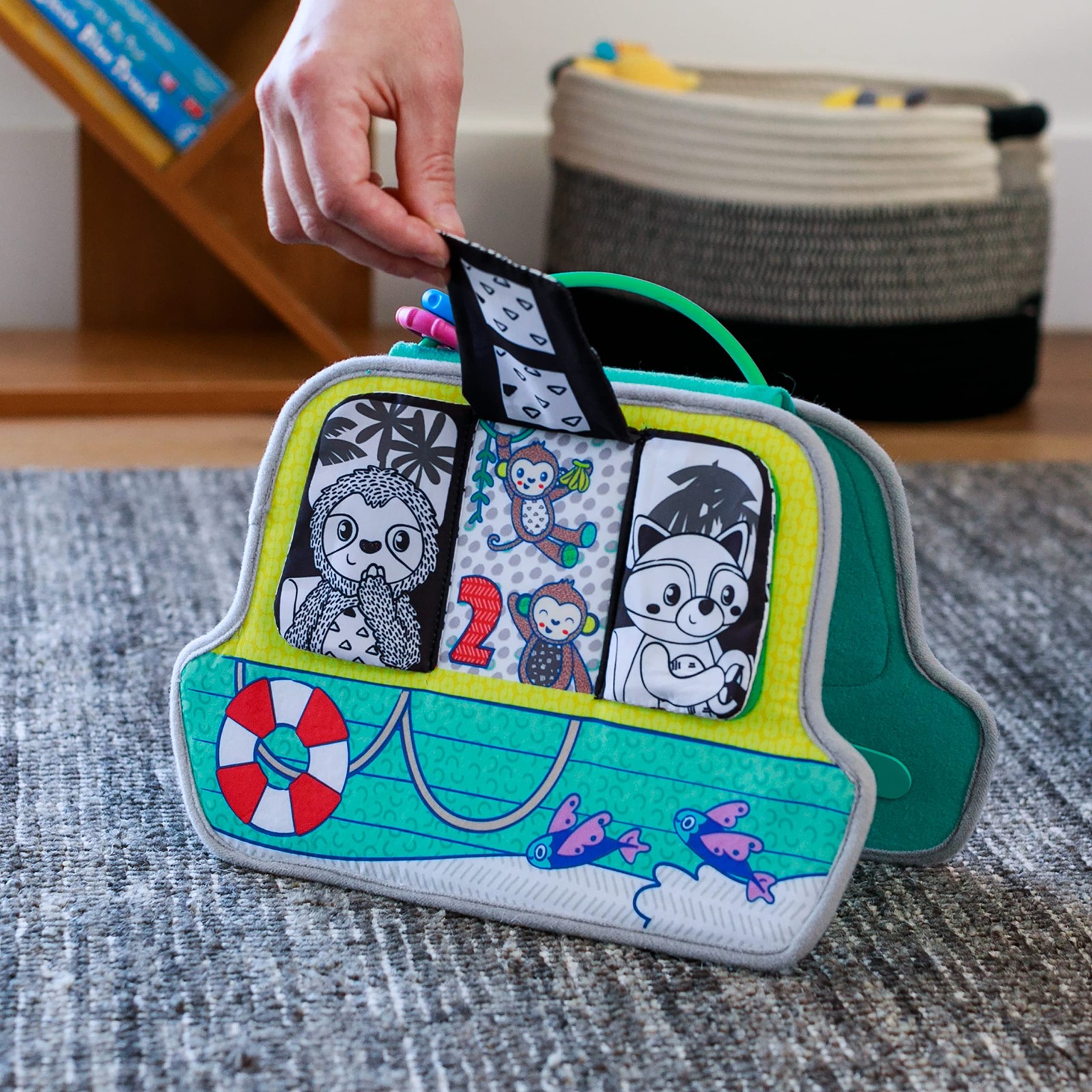 Infantino Busy Board Mirror & Sensory Discovery Toy Boat for Medium, Multi