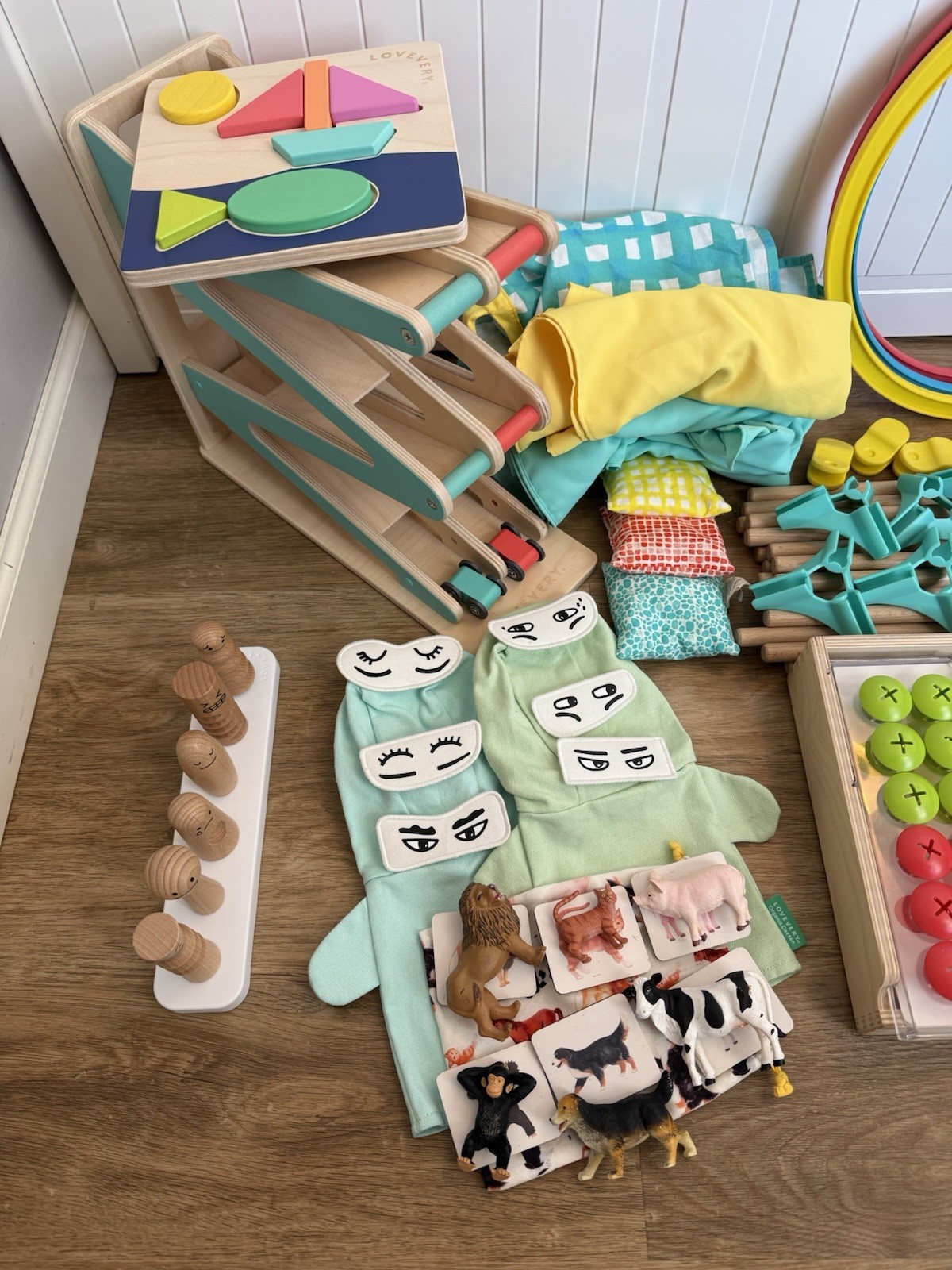LOVEVERY lot of Various Montessori Toys