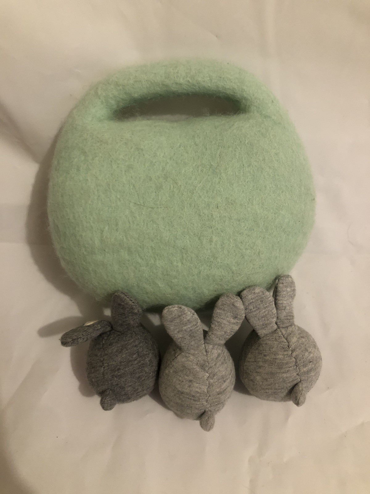 Lovevery Bunnies In A Felt Burrow Babbler Kit 13-15 Months Montessori 3 Rabbits