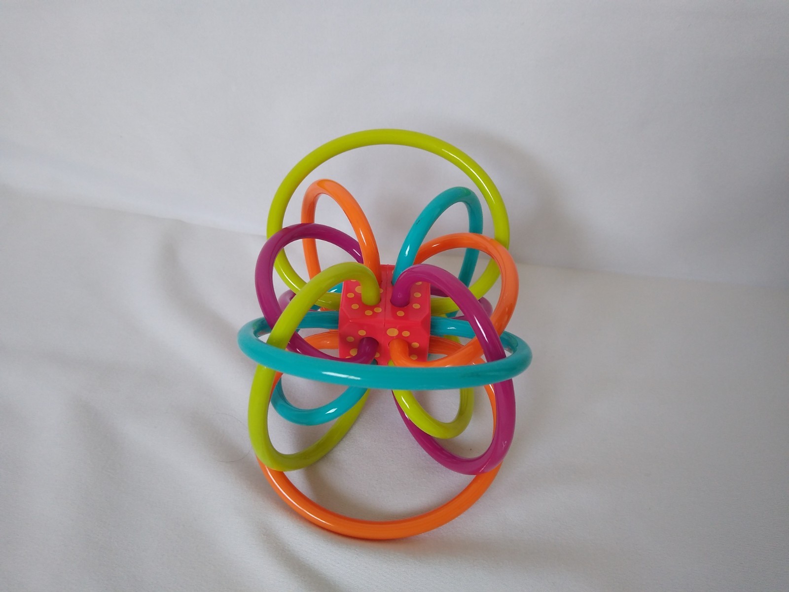 Infantino Baby Developmental Toy Ball Shaker Rattle Sensory Teether Activity Toy