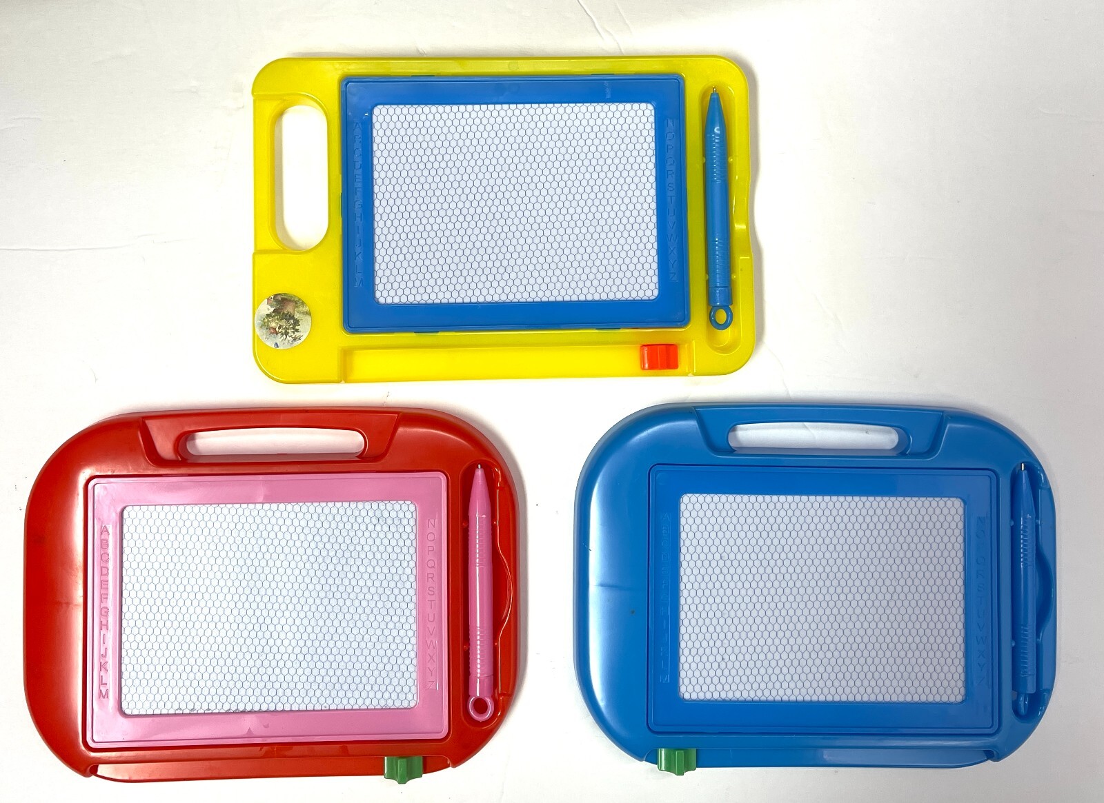 1 Magnetic Drawing Board Toy for Kids Magnetic Erasable Drawing Pad Color random