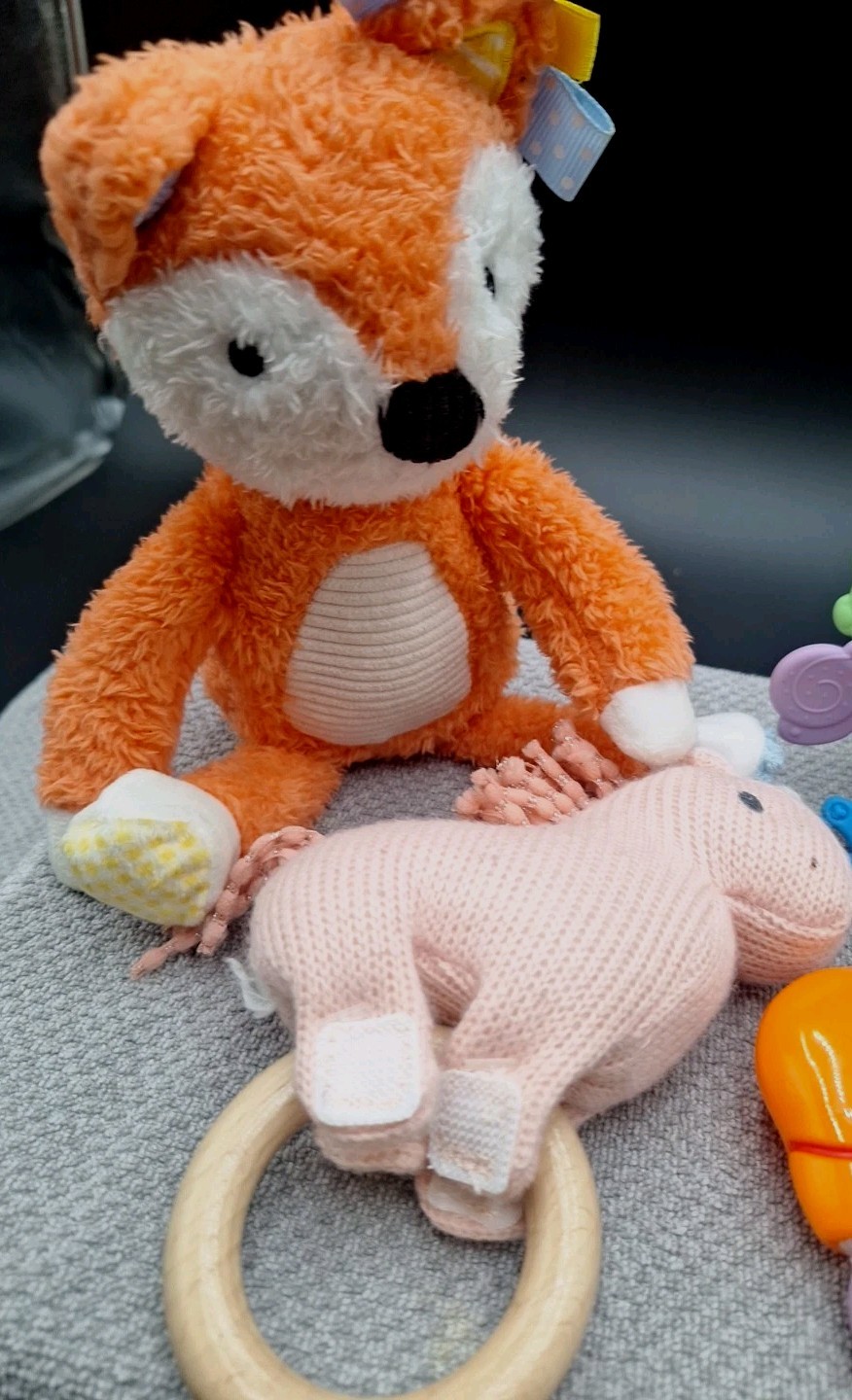 Infant-Baby-Toddler Random Lot Of 7 Baby Toys All Clean & Cute