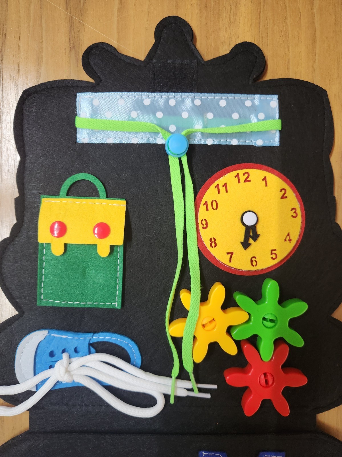 Montessori Felt Cartoon Dressing Learning Board for Toddlers – Tiger Model