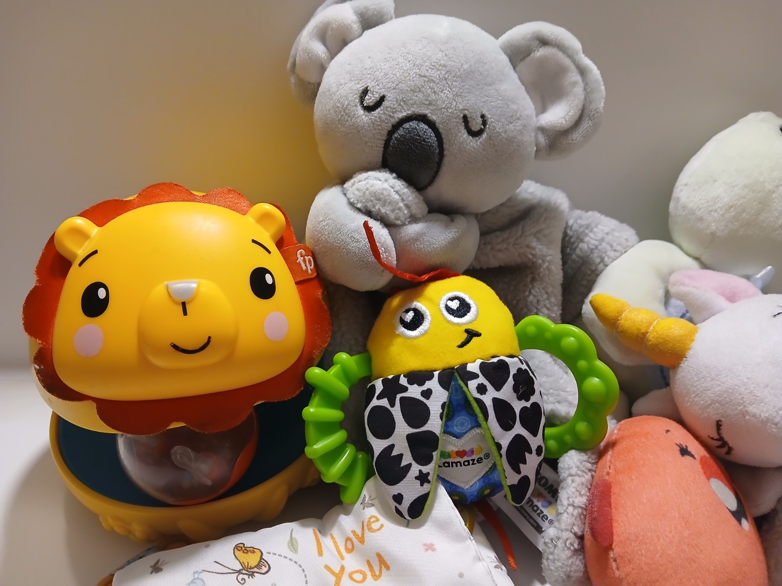 6pc Infant Baby Sensory Toy Lot Including FP Bat And Wobble Lion +5