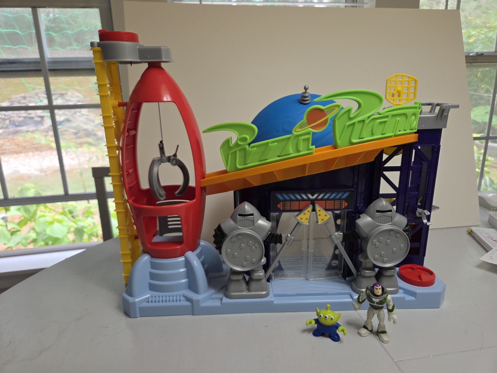 Fisherprice toy story 4 pizza planet 3pcs