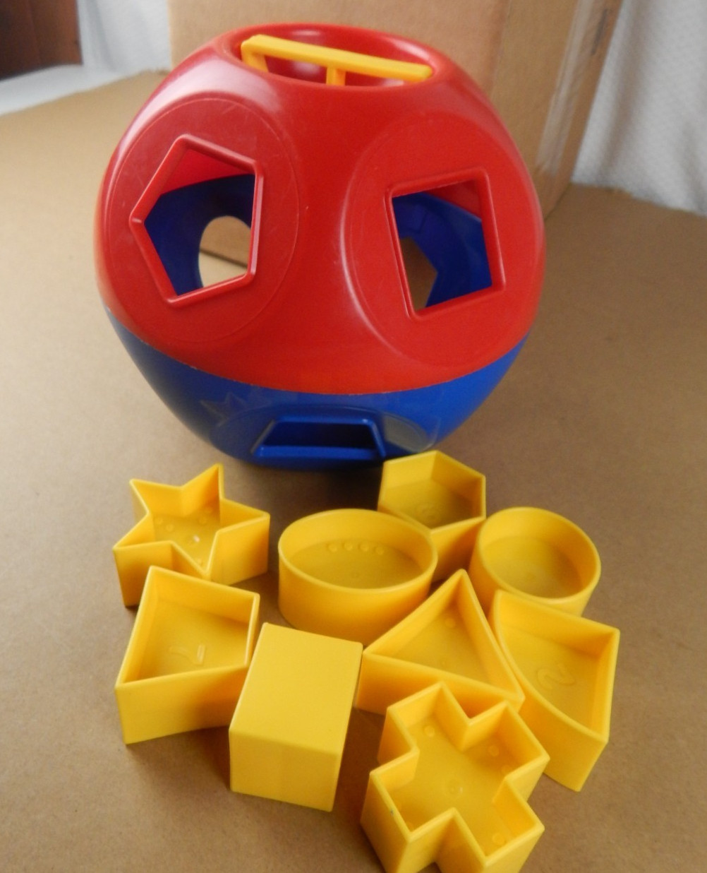 Vintage Tupperware Shape-O-Ball Tupper Toys Shape Sorter 9 Pieces
