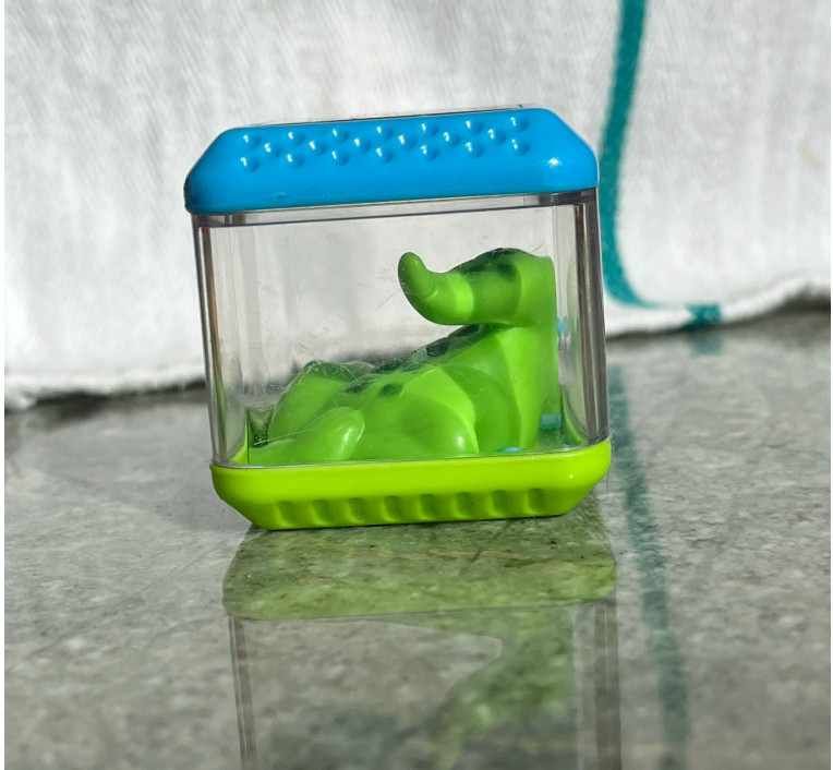 Fisher Price CUBE plastic Sensory ALLIGATOR inside with blue “water” 2 inch