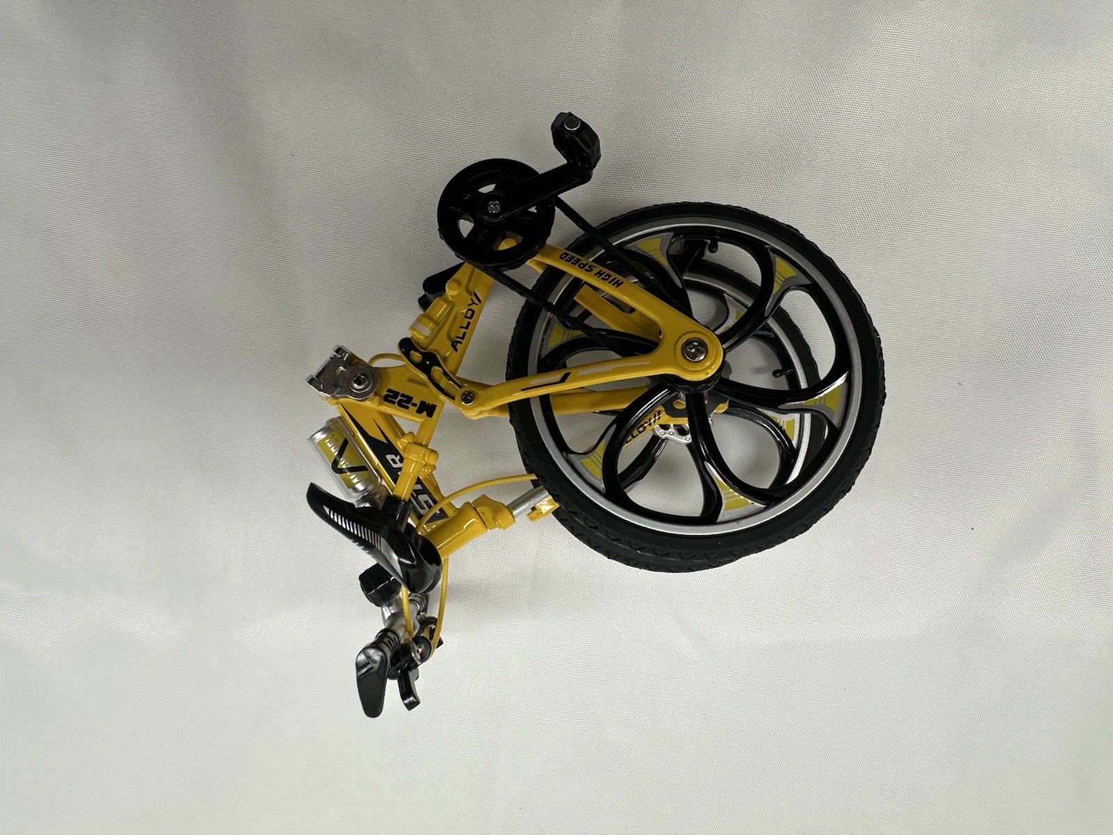 Mini Folding Bike Toy 4 Kids-Coloful Collectible Model