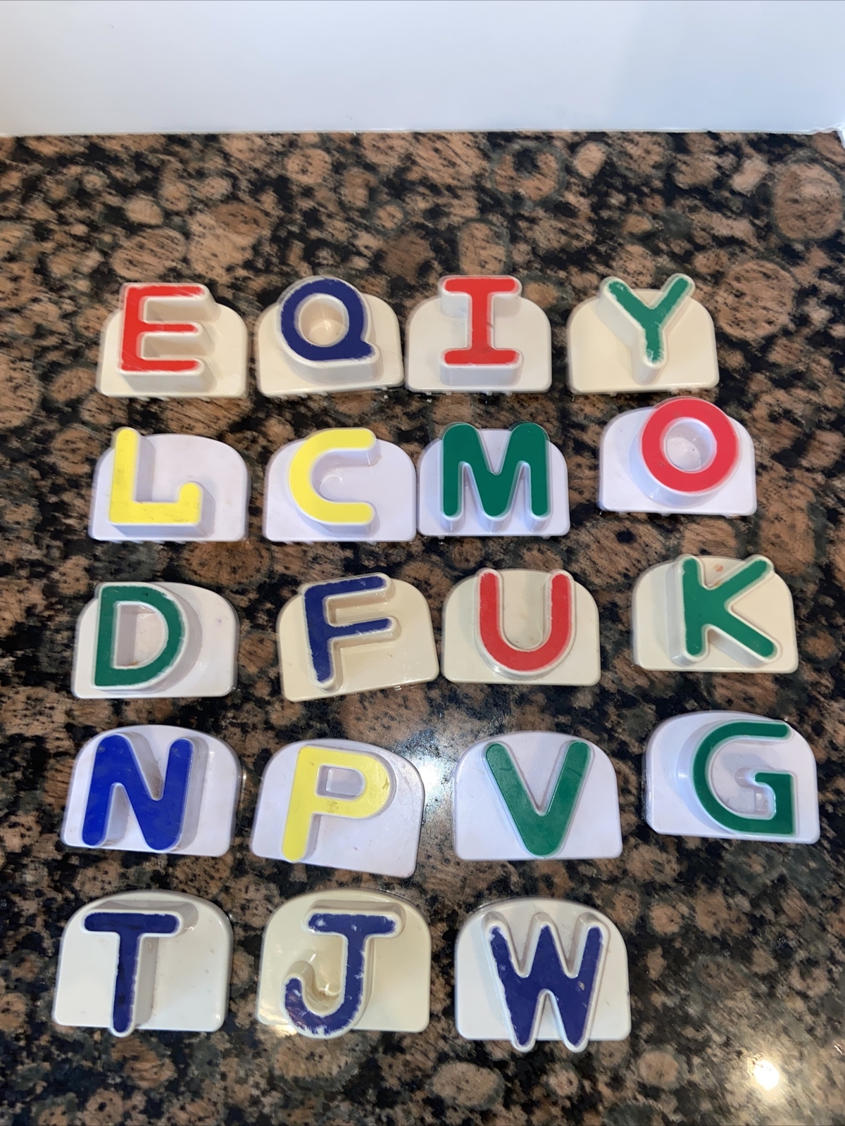LEAP FROG FRIDGE PHONICS MAGNETIC REPLACEMENT LETTERS 19 PIECES