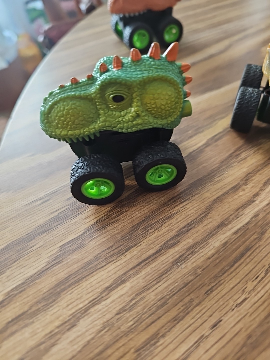 Dinosaur Monster Heads Pull Back Let Go Toys Lot Of 3