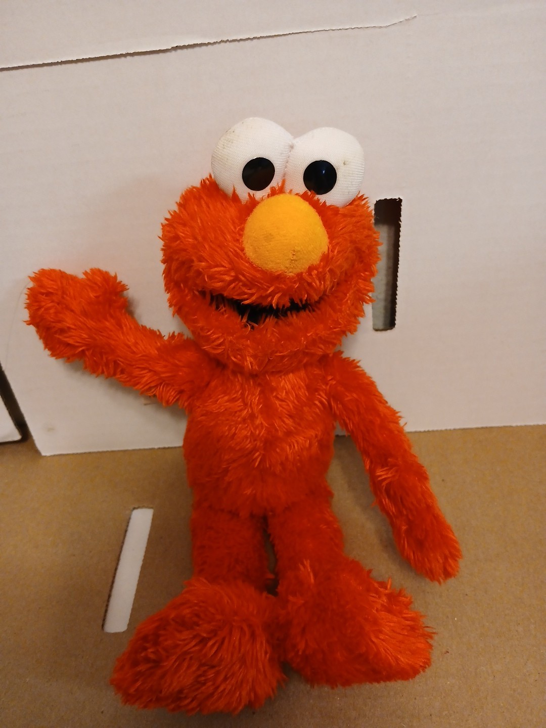 SESAME STREET Red ELMO PLUSH HASBRO 18 MONTHS And Up