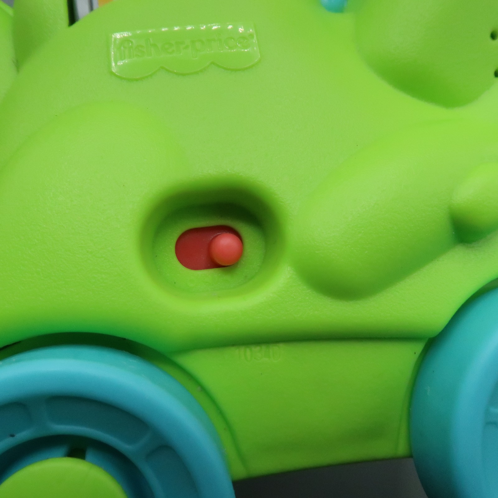 Fisher Price Link Squad Crawl ‘n Colors Chameleon learning toy