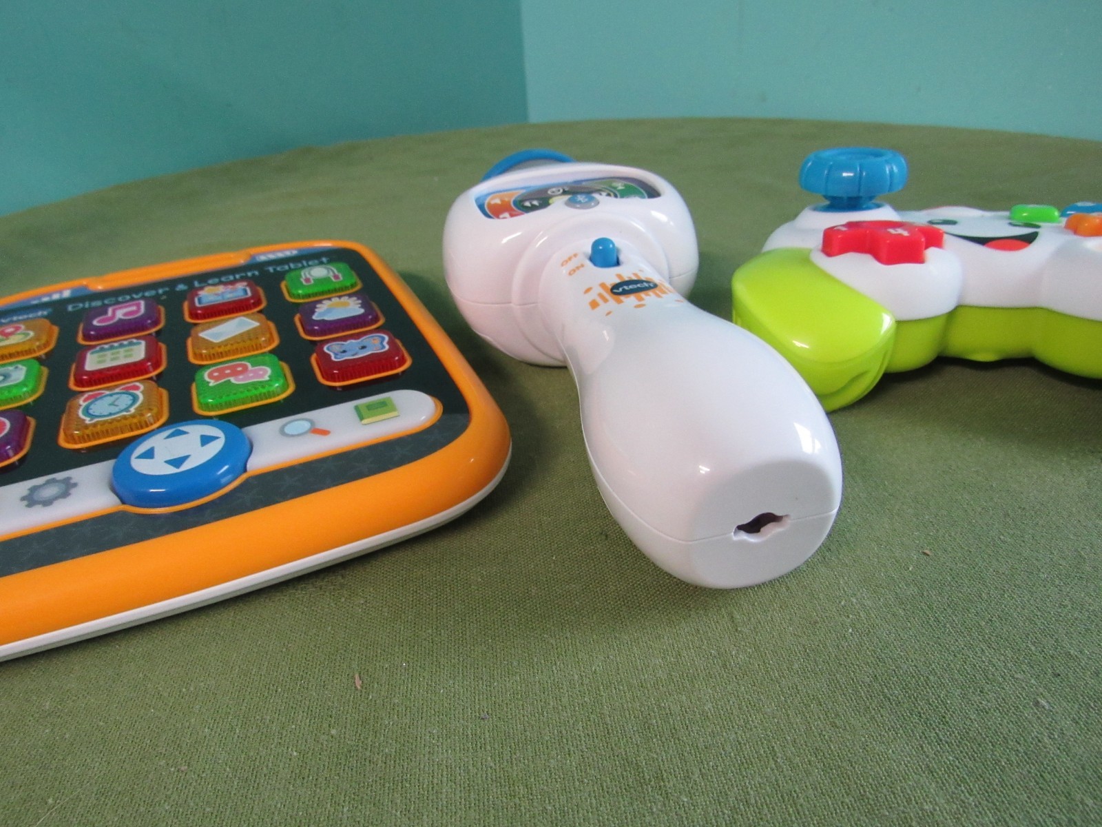 Toddlers Set Electric Toys – Discover & Learn Tablet – Microphone – Game Remote