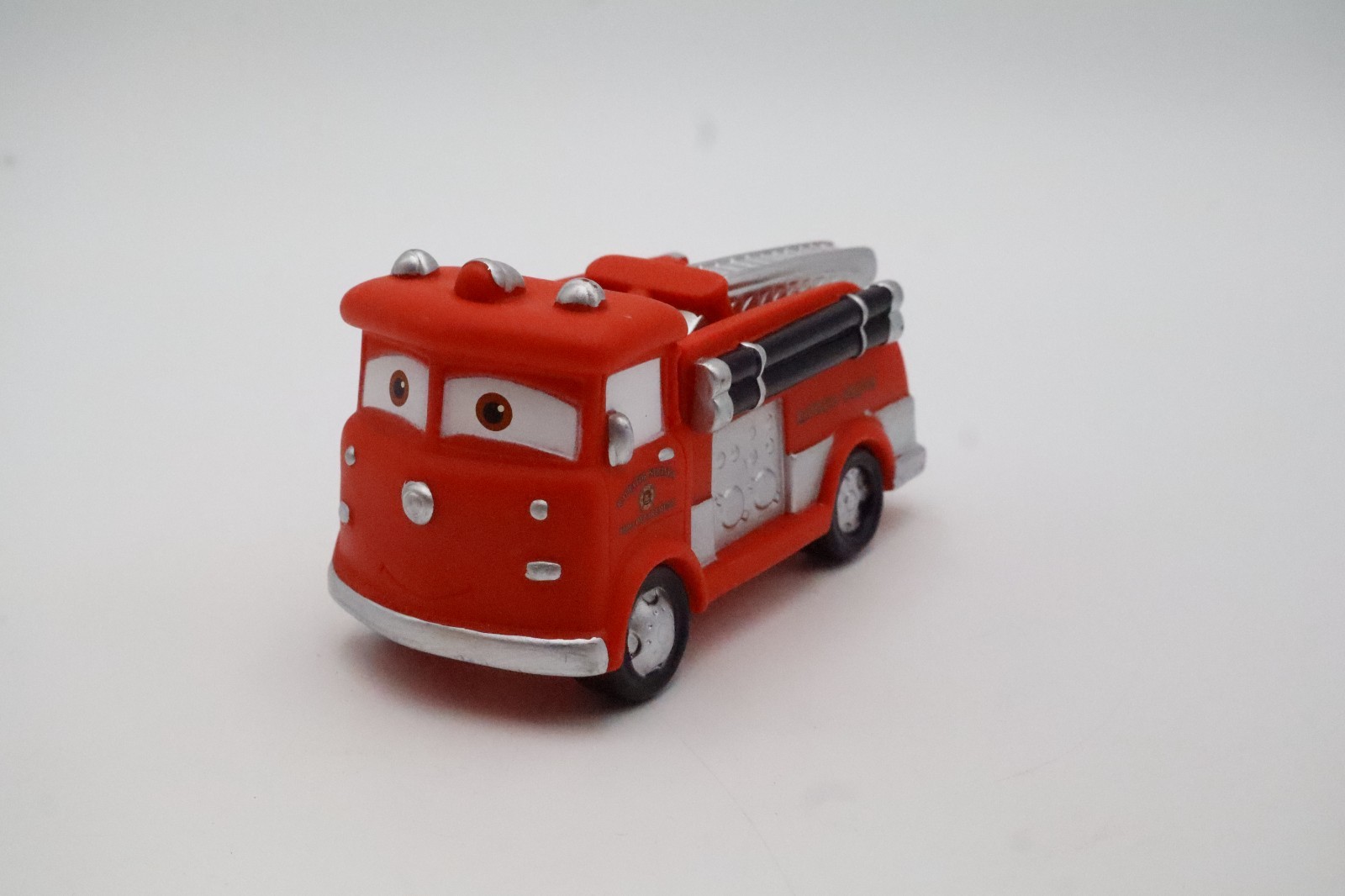 Disney Pixar Cars Red Radiator Springs Fire Truck Bath Toy Figure Vehicle