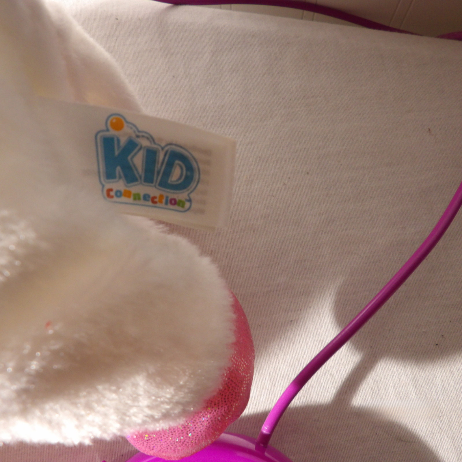 Kid Connection battery operated white unicorn with movement and horse sound