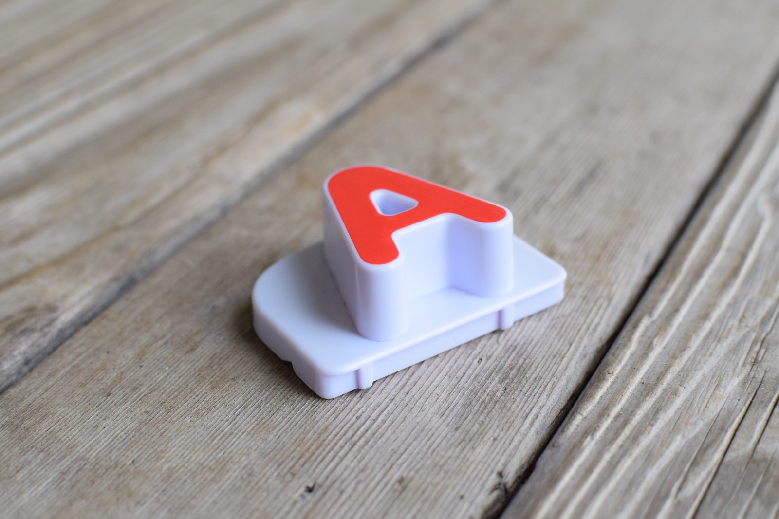 Leap Frog Fridge Phonics Replacement Magnetic CAPITAL Letters – Individual