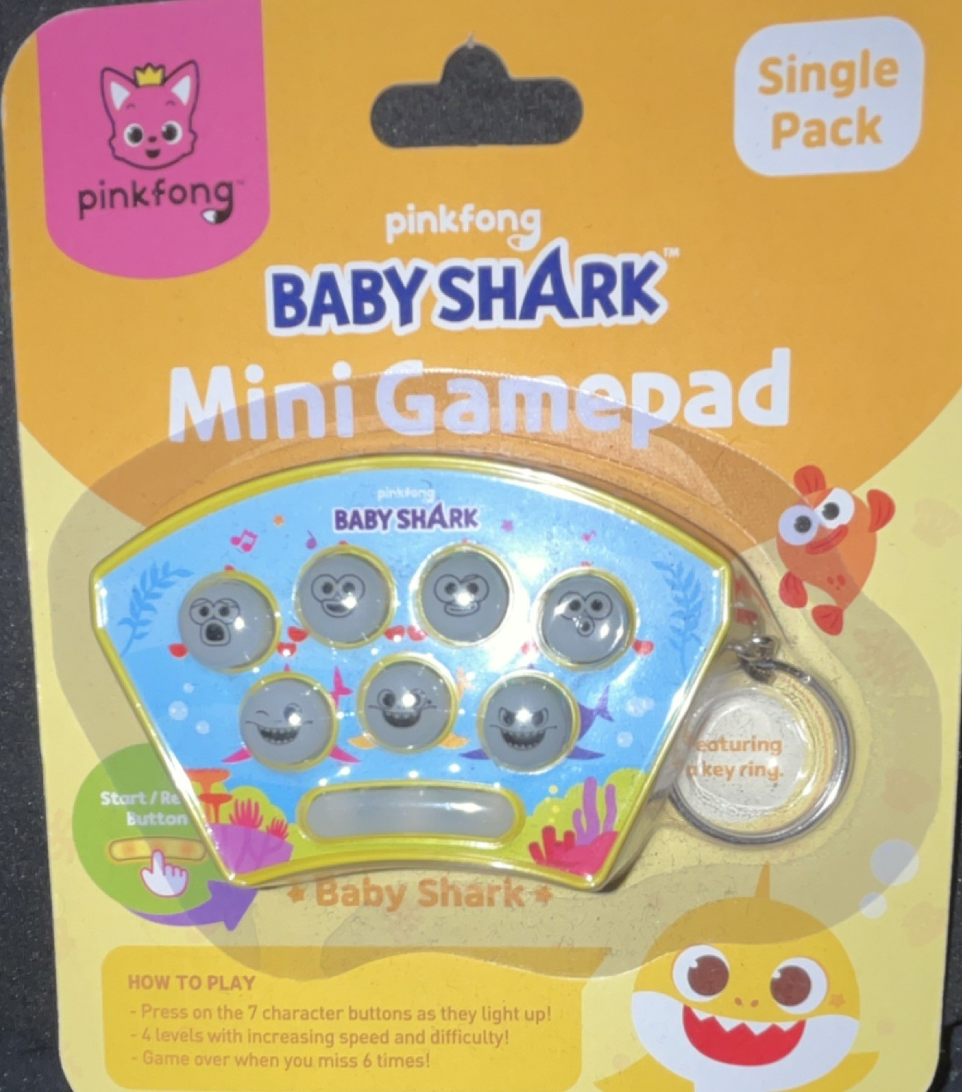Pinkfong Baby Shark Mini Gamepad Alphabet Theme Hand-Eye Coordination Toy