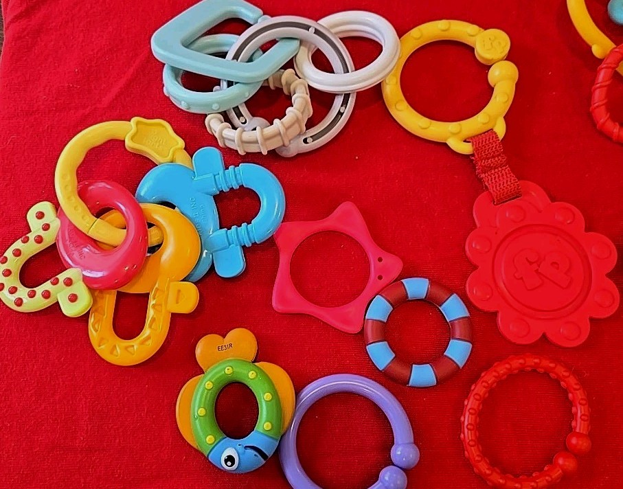 30+ BABY RINGS LINKS Connecting Teether Toys Chain Plus Add On Rattles ELMO NEMO